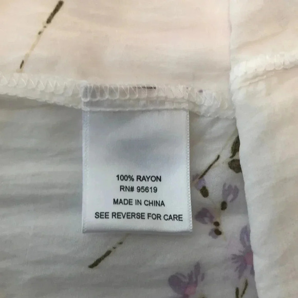 Floral Flutter Sleeves Shirt - Picture 10 of 10